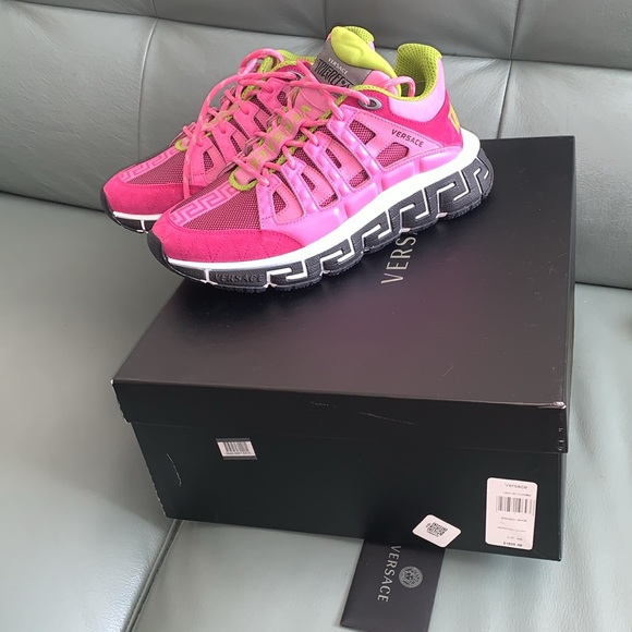 Versace NWT  Trigreca Low Top Sneaker (Women) - Picture 10 of 10